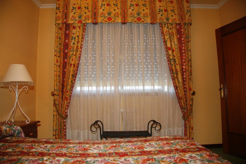 Hotel San Rosendo Ourense Kamer foto
